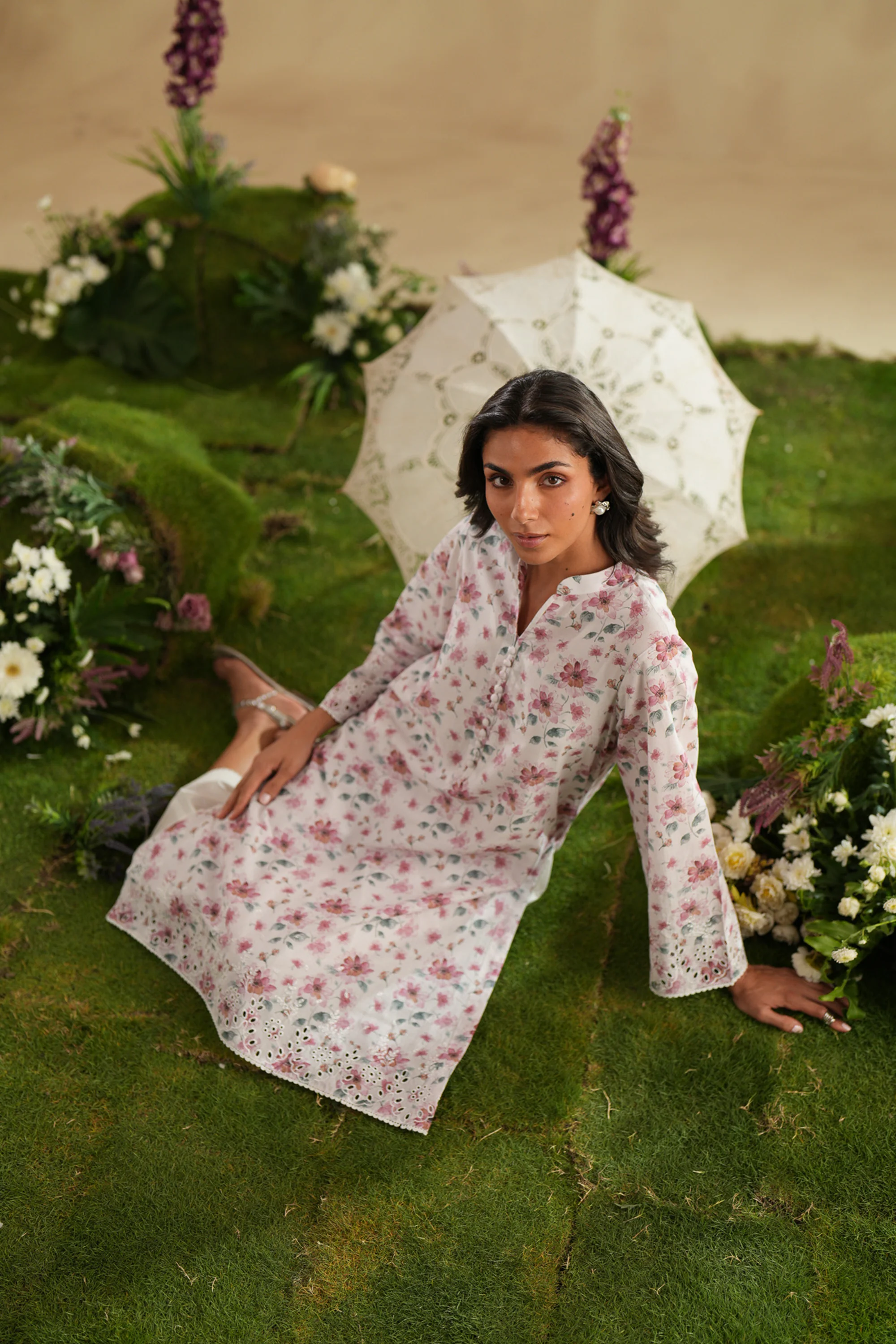 Brocade Embroidered Kurta - Image 5