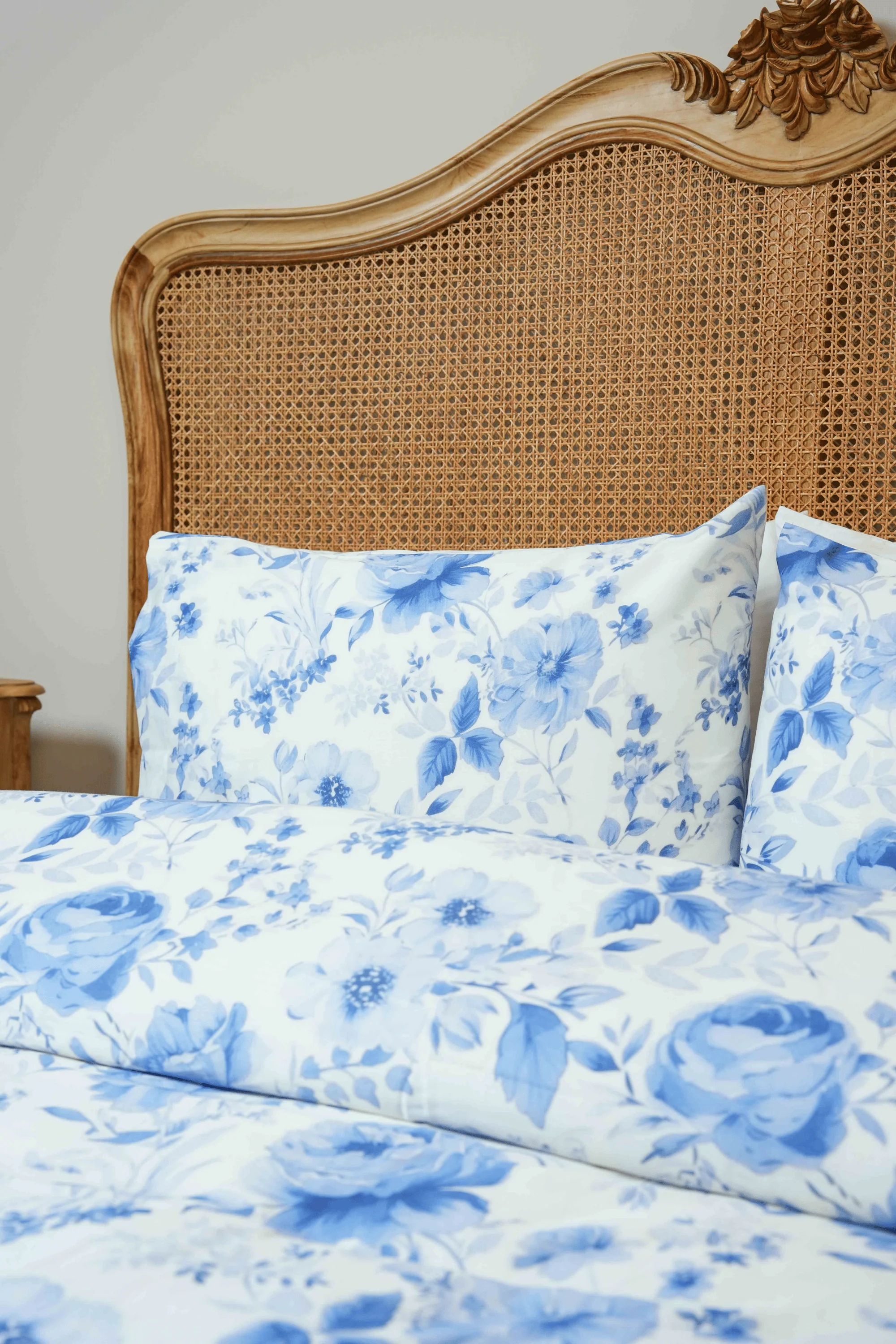 Elysia Sateen Duvet cover Set - Image 4