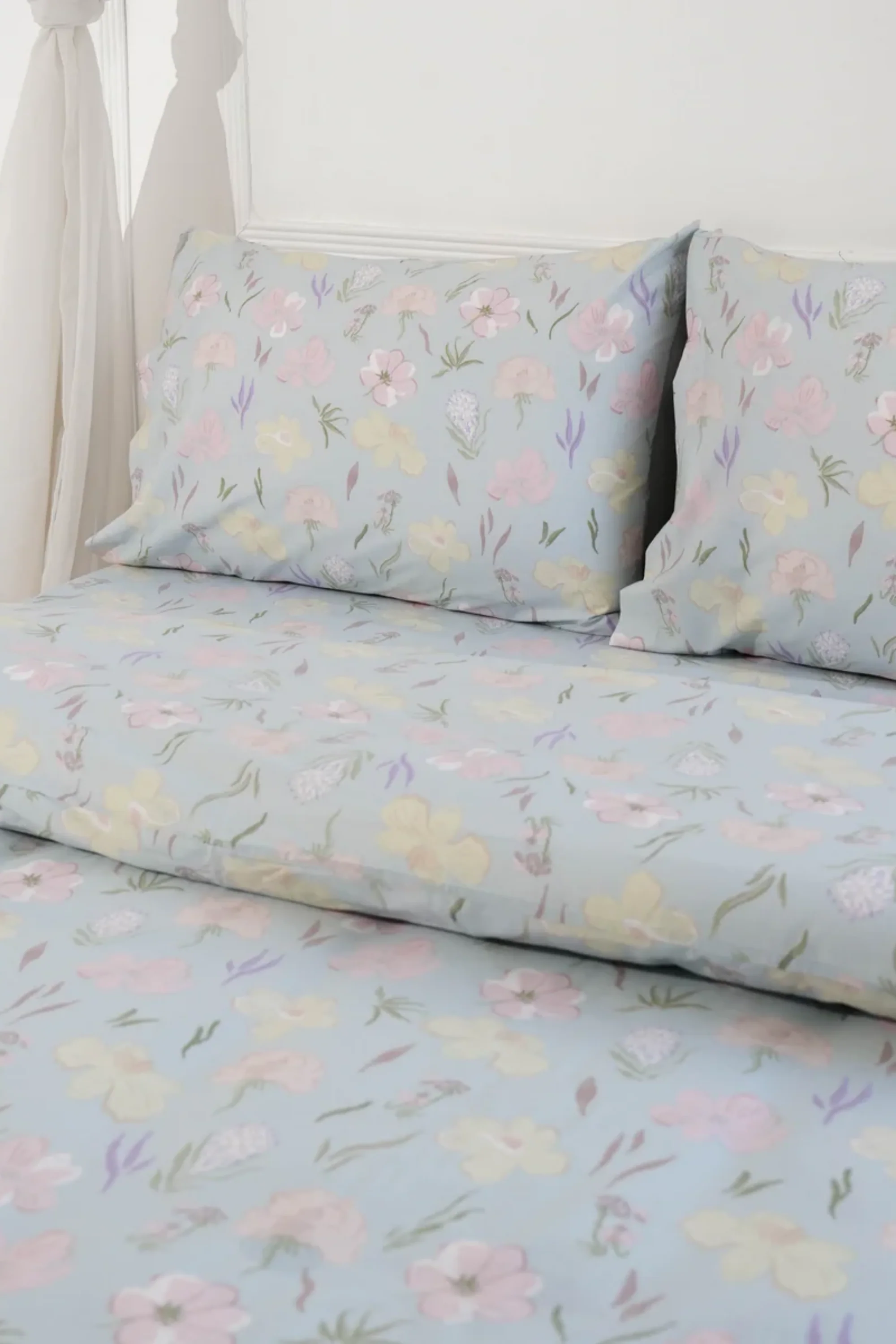 Gardenia Sateen Cushion Cover - Image 6