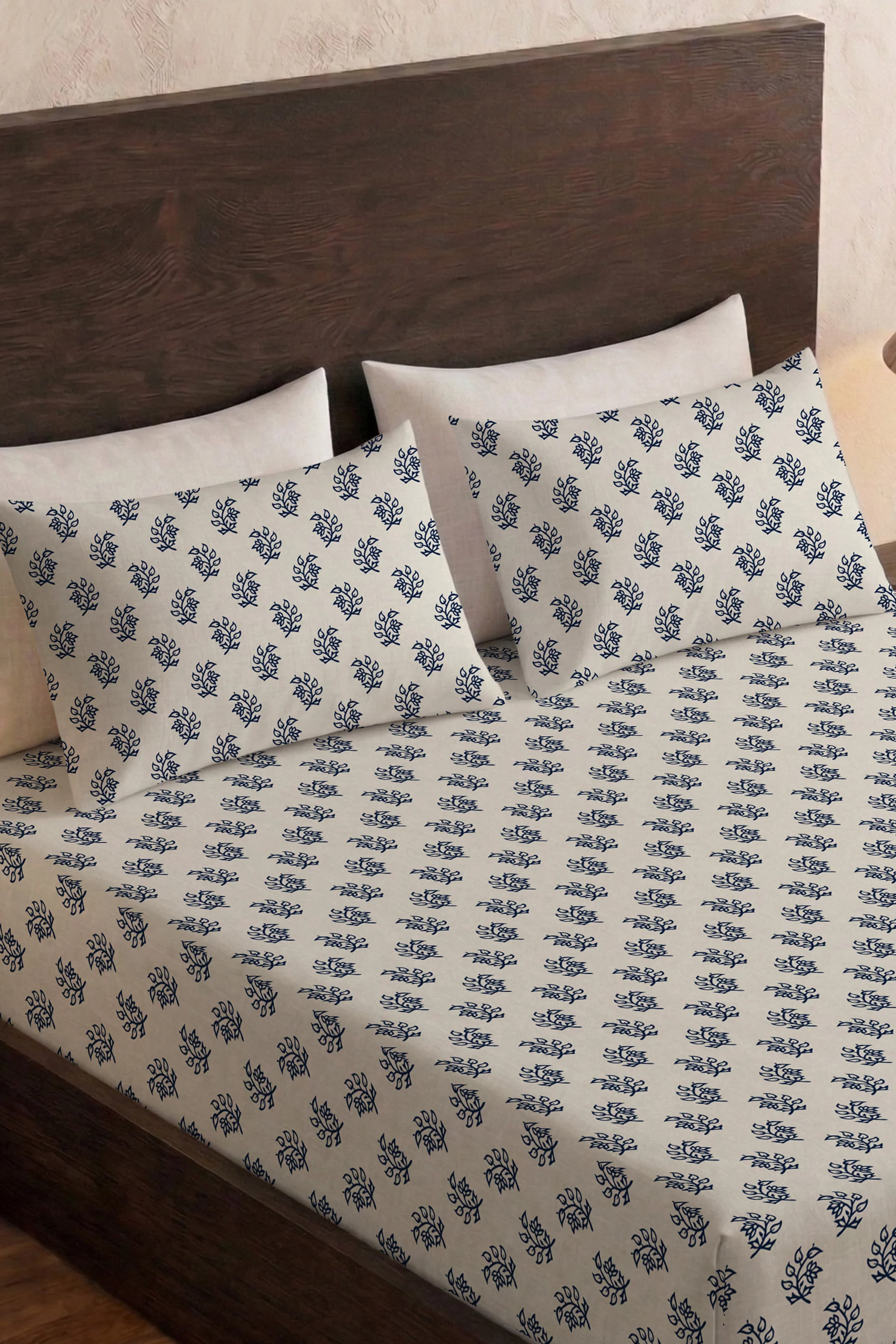 Pressed Indigo Percale Bed Sheet Set - Image 8