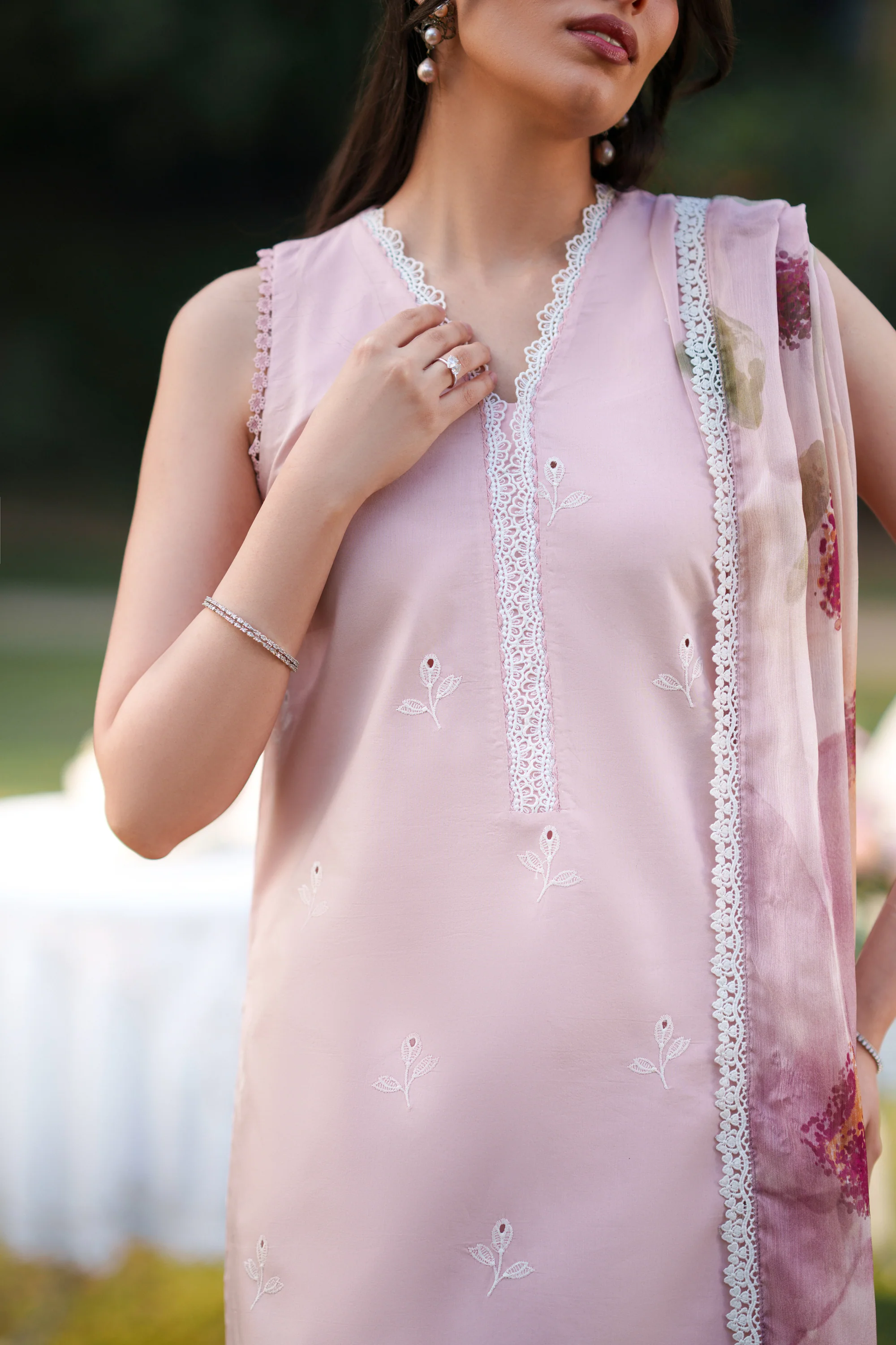 Rosy Whisper - Unstitch Luxury Lawn Suit - Image 4