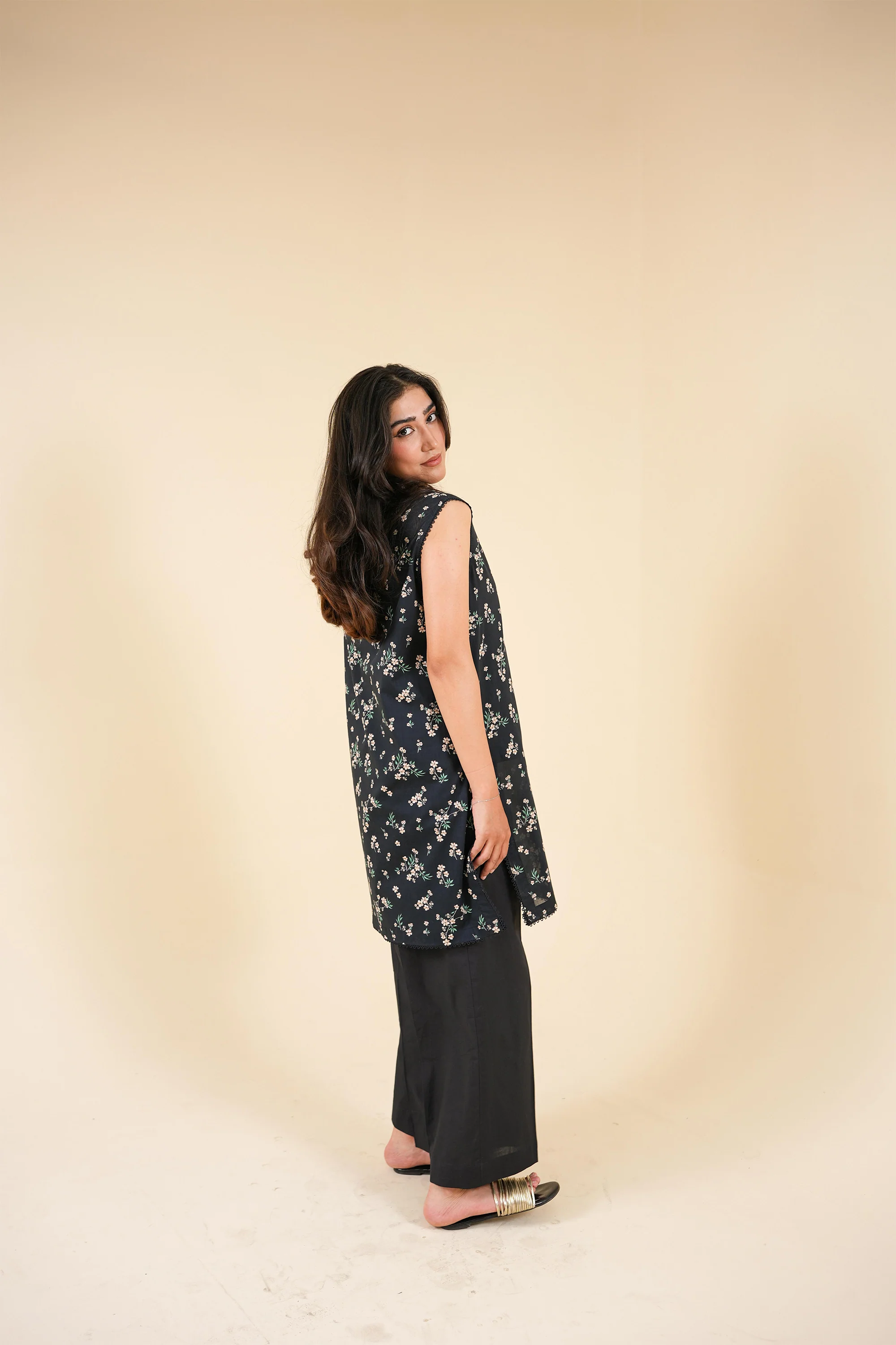 Shadow Ditsy - Printed Lawn Suit - Image 3