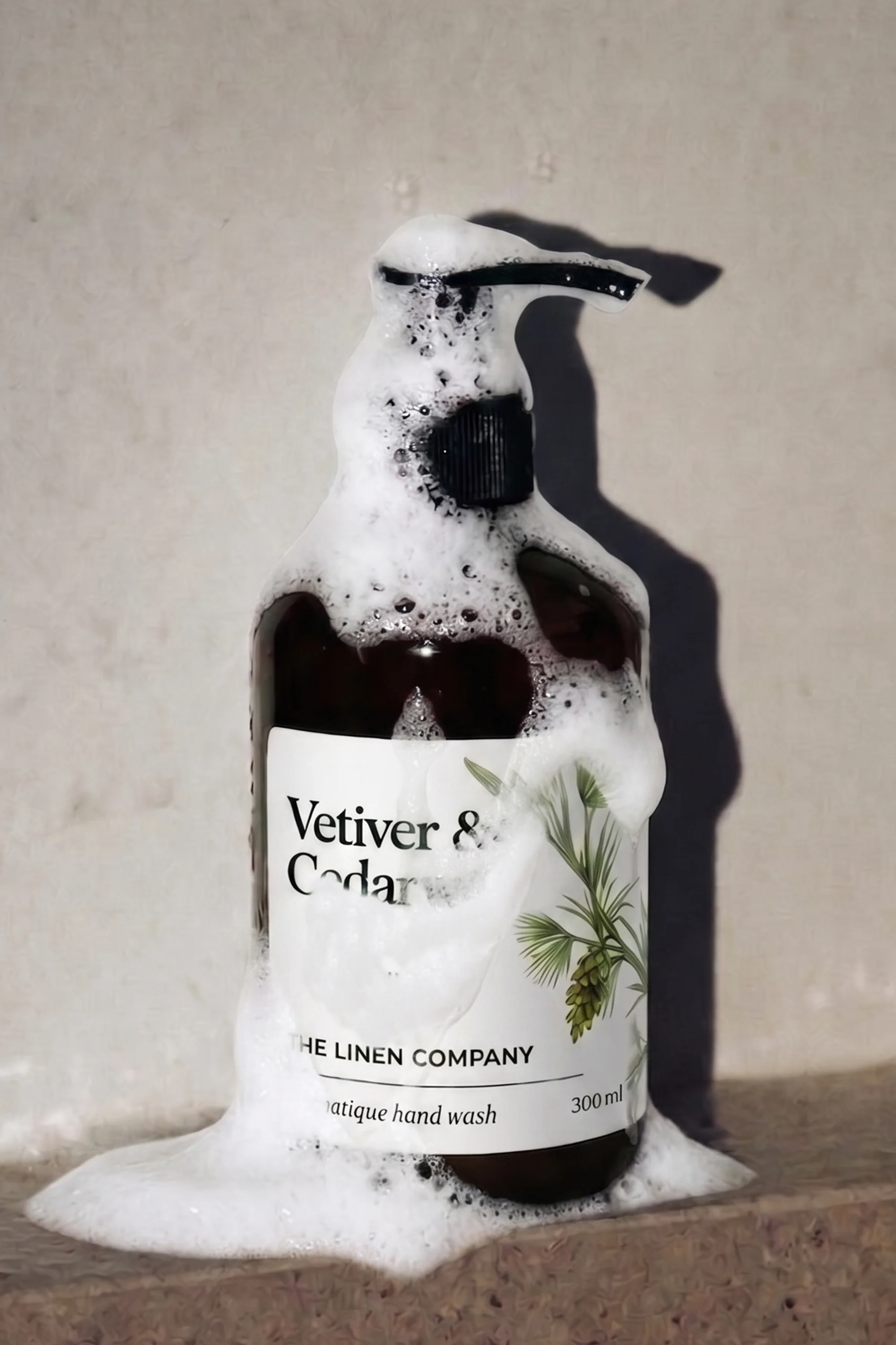 Vetiver & Cedarwood Hand Wash - Image 3